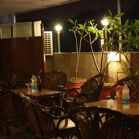 Hotel Rahul Palace New Delhi Restaurant photo