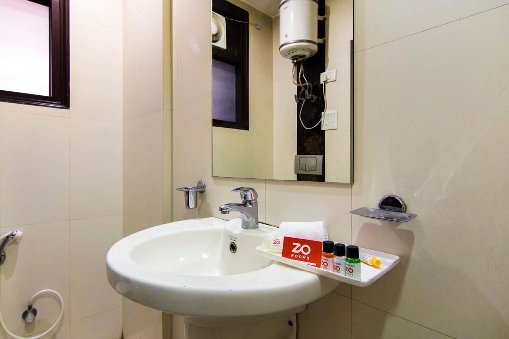 Hotel Rahul Palace New Delhi Exterior photo