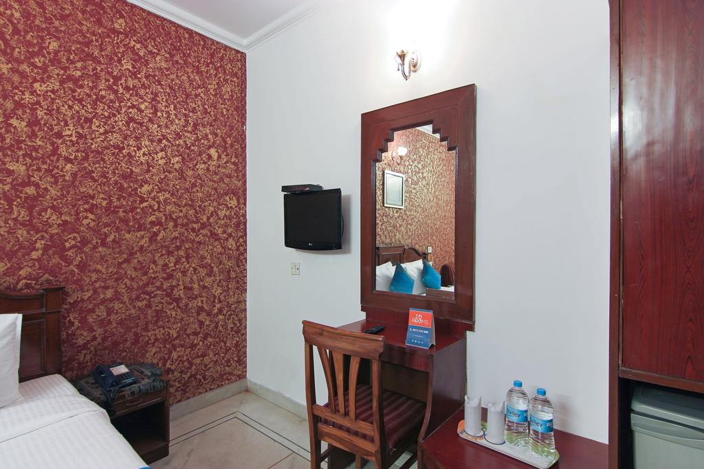 Hotel Rahul Palace New Delhi Exterior photo