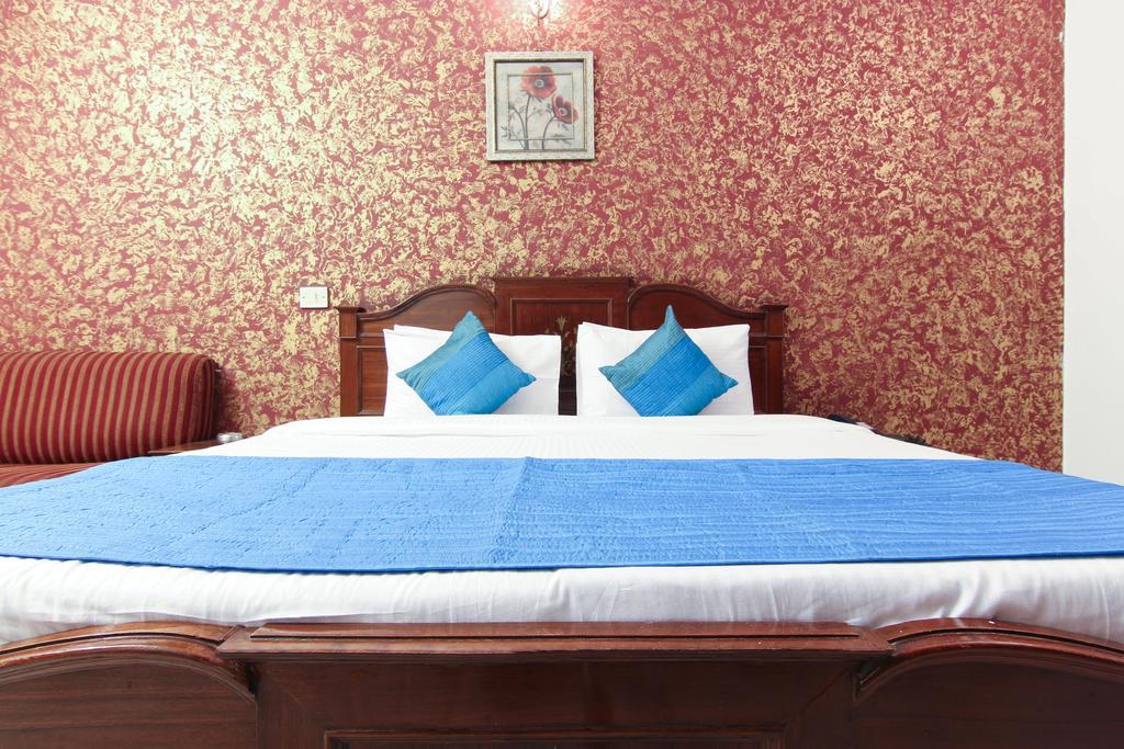 Hotel Rahul Palace New Delhi Room photo